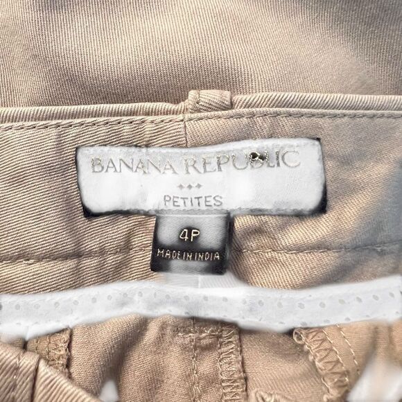 Banana republic Biege Chinos.‎ Size 4P - Picture 3 of 8